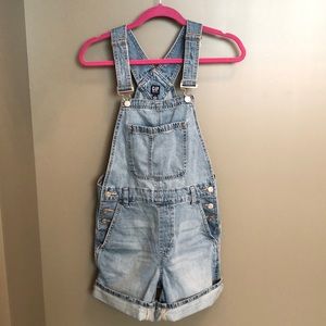 GAP SHORT OVERALLS